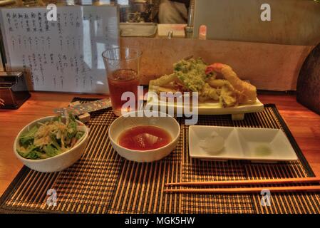 Verschiedene Lebensmittel, während in Japan Reisen gegessen Stockfoto