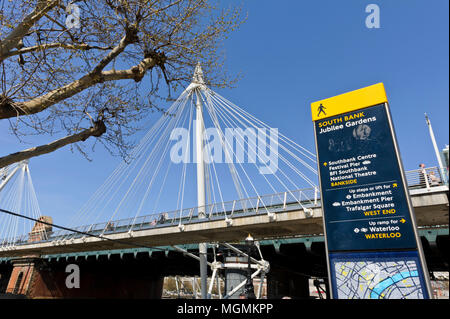 Der Golden Jubilee Bridge überquert die Themse, London, England, Vereinigtes Königreich Stockfoto