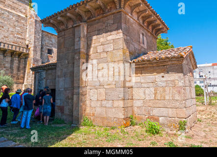 Capilla de San Miguel mozárabe en El Monasterio de San Salvador. Celanova. Ourense. Galizien. España Stockfoto