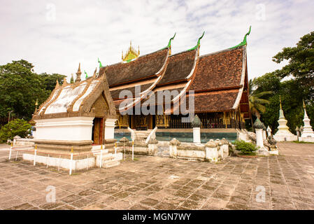 Mwst. Xienhgtong, einer der Buddha komplexe in Luang Prabang, die die UNESCO-Weltkulturerbe Stadt Stockfoto