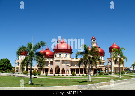 Baitul Makmur Meulaboh Große Moschee ist die größte Moschee der westlichen Küste von Meulaboh Stadt, Provinz Aceh, Indonesien. Stockfoto