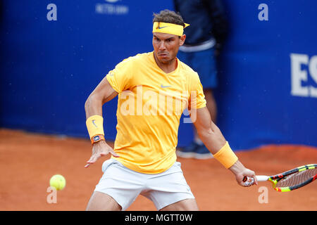 Barcelona, Spanien. 29 Apr, 2018. Rafa Nadal im letzten Spiel gegen Stefanos Tsitsipas in Barcelona Open Banc Sabadell 2018, am 29. April 2018 in Barcelona, Spanien. (Mikel TriguerosUrbanandsportCordonPress) Credit: CORDON PRESSE/Alamy leben Nachrichten Stockfoto