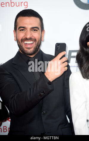 Berlin, Deutschland. 27 Apr, 2018. Berlin, Deutschland. 27 Apr, 2018. Elyas M'Barek, bei der Präsentation des Deutschen Filmpreis 2018 bei der Messe Berlin. Berlin, 27.04.2018 | Verwendung der weltweiten Kredit: dpa/Alamy Leben Nachrichten Quelle: dpa Picture alliance/Alamy leben Nachrichten Stockfoto