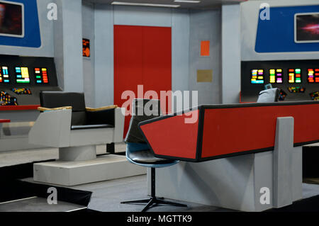 Dortmund, Deutschland. 27 Apr, 2018. Die Brücke des Raumschiffs Enterprise am Ziel Star Trek Deutschland Parteitag in der Westfalenhalle. Dortmund, 27.04.2018 | Verwendung der weltweiten Kredit: dpa Picture alliance/Alamy leben Nachrichten Stockfoto