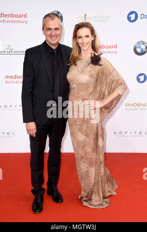 Patrick Winczewski und Kristin Meyer bei der Präsentation des Deutschen Filmpreis 2018 bei der Messe Berlin. Berlin, 27.04.2018 | Verwendung weltweit Stockfoto