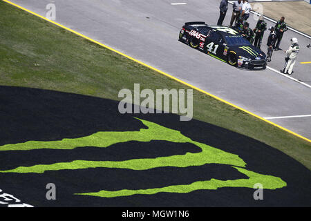 Talladega, Alabama, USA. 29 Apr, 2018. Kurt Busch (41) wartet auf grubestraße vor dem GEICO 500 bei Talladega Superspeedway in Talladega, Alabama. Quelle: Chris Owens Asp Inc/ASP/ZUMA Draht/Alamy leben Nachrichten Stockfoto