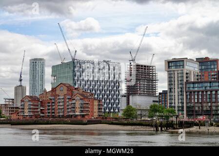 Die neue amerikanische Botschaft in neun Ulmen, Battersea London England UIK Stockfoto