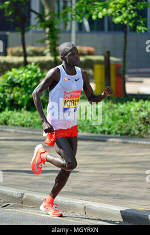 Abel Kirui, Wettbewerber des kenianischen Elite Männer, 2018 Virgin Money London Marathon, London, Vereinigtes Königreich Stockfoto
