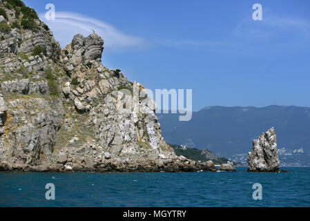 Rock Segeln im Schwarzen Meer in der Nähe von Jalta, Krim, Ukraine Stockfoto