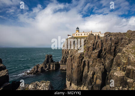 Neist Point Lighthouse auf den Klippen der Insel Skye, Schottland, Uniked Königreich Stockfoto