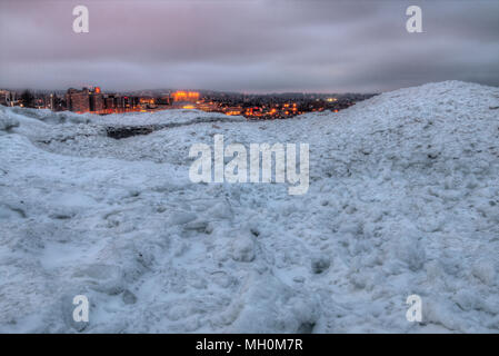 Canal Park ist ein beliebtes Reiseziel in Duluth, Minnesota am Lake Superior Stockfoto