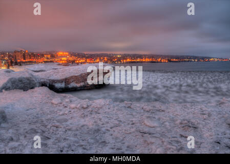 Canal Park ist ein beliebtes Reiseziel in Duluth, Minnesota am Lake Superior Stockfoto