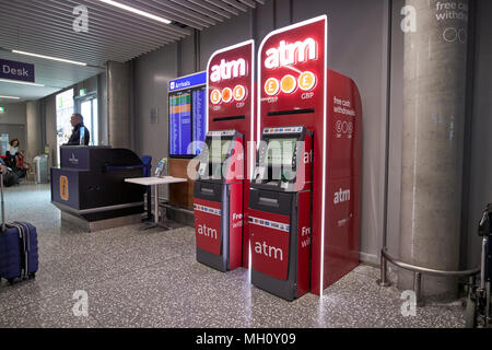Private ATM-Automaten am Flughafen Bristol England Großbritannien Stockfoto