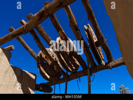 Holz- Räder in der Alten haddaj, Provinz Tabuk, Tayma, Saudi-Arabien Stockfoto