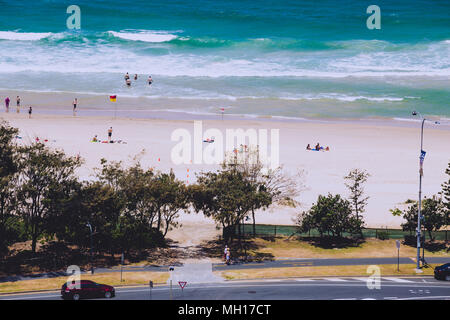 GOLD COAST, AUSTRALIEN - Dezember 30th, 2013: Küste detail von Surfers Paradise, Gold Coast in Queensland Stockfoto