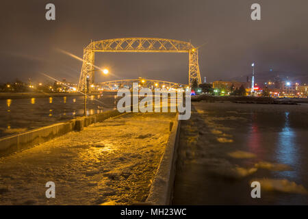 Canal Park ist ein beliebtes Reiseziel in Duluth, Minnesota am Lake Superior Stockfoto