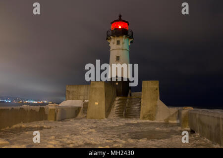 Canal Park ist ein beliebtes Reiseziel in Duluth, Minnesota am Lake Superior Stockfoto