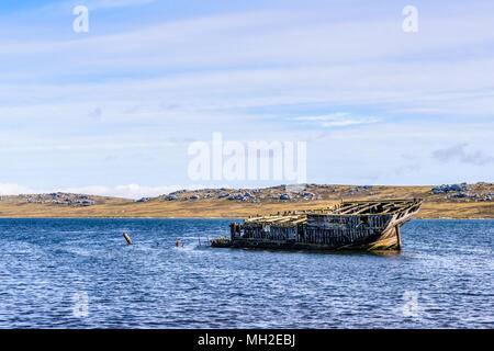 Rest eines gezeichneten Schiff auf dem Ozean Oberfläche Stockfoto