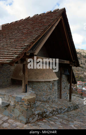 Byzantinische Kapelle Panagia tou Moutoulla (UNESCO-Weltkulturerbe), Moutoullas Dorf, Troodos-gebirge, Zypern Stockfoto