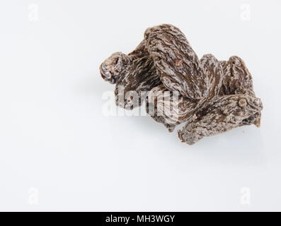 Getrocknet gesalzen Pfirsich (chinesische Pflaume, Japanische Aprikose) Auf dem Hintergrund Stockfoto