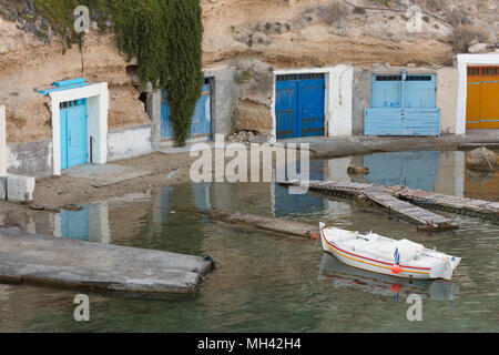 Kleinen Fischerdorf mandrakia in Milos, Griechenland Stockfoto