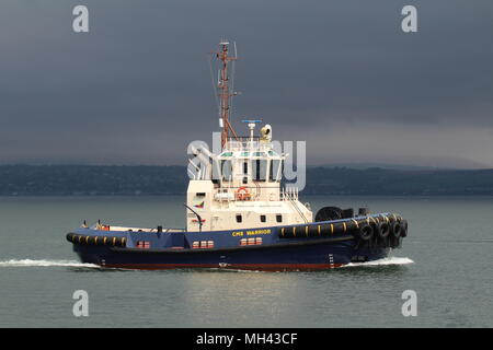 CMS Krieger, eine Flotte von Schlepper Clyde Marine Services', auf Aufgabe während der Ankunft Phasen der Übung gemeinsame Krieger 18-1 Stockfoto