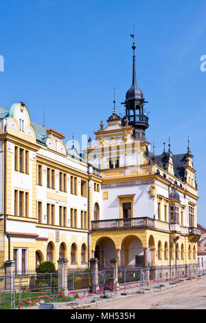 Starý Odkresní Dům, Nový Bydžov, Kralovehradecky kraj, Ceska Republika/Novy Bydzov Stadt, Region Hradec Kralove, Tschechische Republik Stockfoto