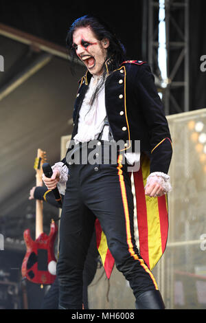 SUNRISE FL - 29. April: Johannes Eckerstrom von Avatar, der während Fort Rock bei Markham Park am 29. April in Sunrise, Florida 2018. Quelle: MPI04/MediaPunch Stockfoto