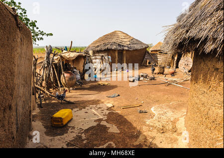 Ansicht schließen der armen Haus für das Leben der Menschen in Ghana, Afrika Stockfoto