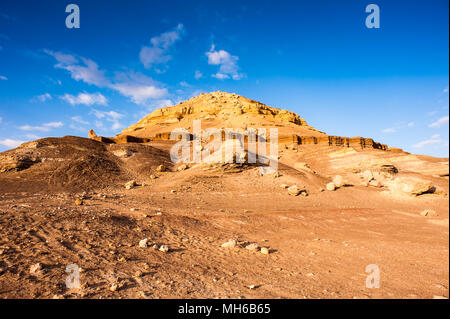 Rock in der Nähe der Bahariya Oase in der Sahara in Ägypten Stockfoto