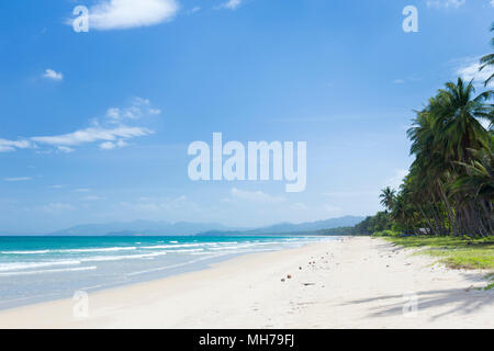 Long Beach, einer 18 Kilometer langen weißen Sandstrand, San Vicente, Palawan, Philippinen Stockfoto