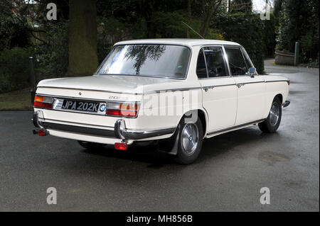 1972 BMW 2000 "Neue Klasse klassischen deutschen Limousine Stockfoto