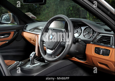 2012 BMW 330d (F31, F30) Generation Touring deutschen Premium Kombi Stockfoto