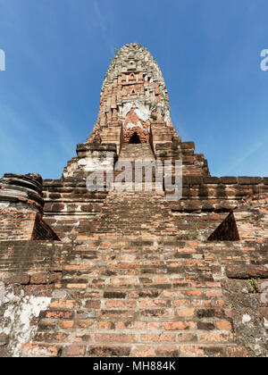 Landschaft der wichtigsten Pagode in Abstimmung Hall des Wat Phra Ram Tempel, archäologischen oder historischen Ort, oder antike Überreste, berühmte touristische Reiseziel in der Provinz Phra Nakhon Si Ayutthaya, Thailand Stockfoto