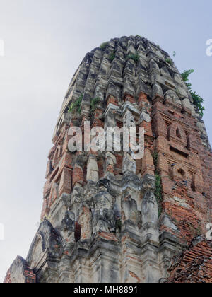 Landschaft der wichtigsten Pagode in Abstimmung Hall des Wat Phra Ram Tempel, archäologischen oder historischen Ort, oder antike Überreste, berühmte touristische Reiseziel in der Provinz Phra Nakhon Si Ayutthaya, Thailand Stockfoto