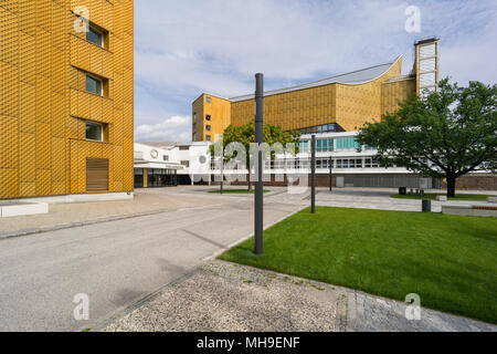 Berlin. Deutschland. Philharmonie Berlin (Philharmonie), entworfen vom Architekten Hans Scharoun 1960-1963. Stockfoto