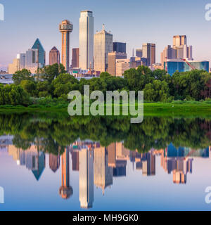 Dallas, Texas, USA Downtown Skyline der Stadt. Stockfoto