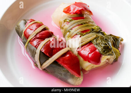 Türkische Aubergine Pickle/Patlican Tursusu. Traditionelle Speisen. Stockfoto