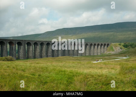 Ribblehead Viadukt in den Yorkshire Dales in England Stockfoto