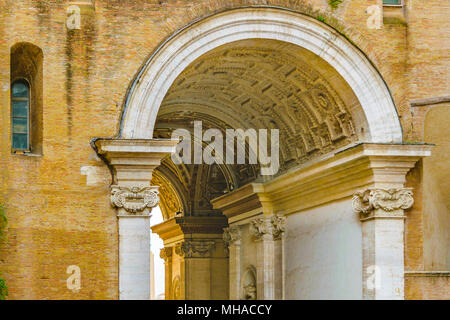 Rom, Italien, Januar - 2018 - Außenansicht eines äußeren Hallen in Vatikan Museum Stockfoto