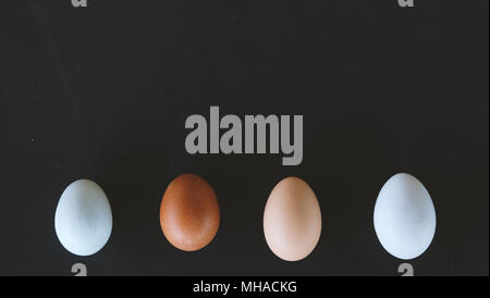 Gruppe der Farm huhn eier aus der Ernte. Stockfoto