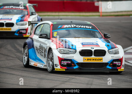 Donington Park, Derbyshire, UK. 29. April 2018. Dunlop MSA British Touring Car Championship. Colin Turkington, BMW 1er, WSR Stockfoto