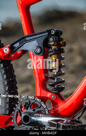 Ein Mountainbike Federung hinten Schock. Stockfoto