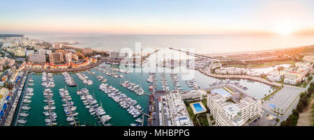 Panoramablick, Luftaufnahme von Marina, Vilamoura, Quarteira, Algarve, Portugal Stockfoto