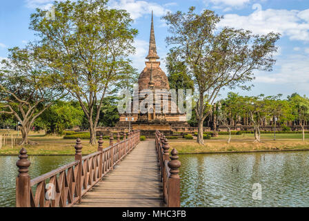 Wat Sa Si an die Sukhothai Historical Park in Thailand Stockfoto