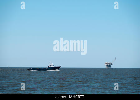 Service Boot, Held, Fähren liefert Erdgas Plattformen in Mobile, Alabama. Stockfoto