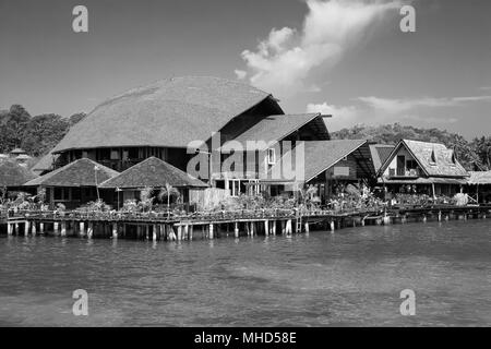 Häuser auf Stelzen im Fischerdorf Bang Bao, Koh Chang, Thailand Stockfoto