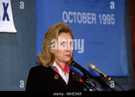 Washington, DC. USA, 27. September, 1995 Hillary Rodham Clinton im National Press Club. Credit: Mark Reinstein/MediaPunch Stockfoto