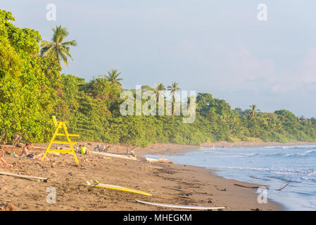 Playa Hermosa de Costa Rica - Pazifikküste Stockfoto