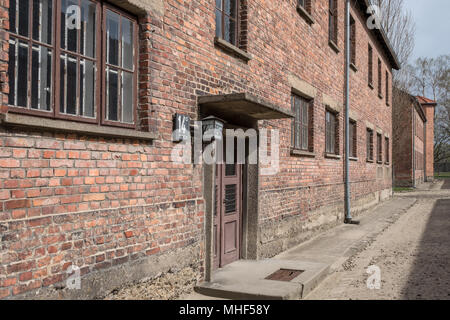 Auschwitz, Polen. Innerhalb der deutschen Konzentrationslager Auschwitz (Oswiecim), zeigt die Baracke Gebäude, in denen die Gefangenen lebten Stockfoto